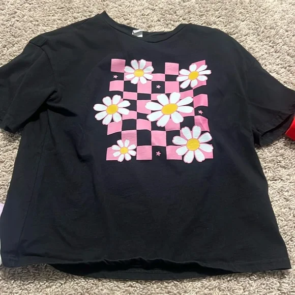 VEUC worn 1x 10/12 preppy smiley daisy girls tshirts - Picture 2 of 9